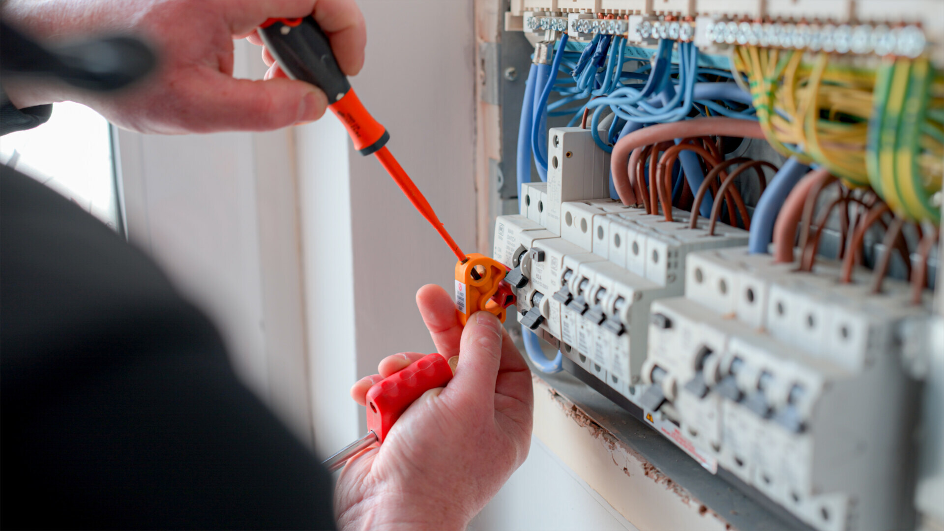 EICR certificates in east devon 2